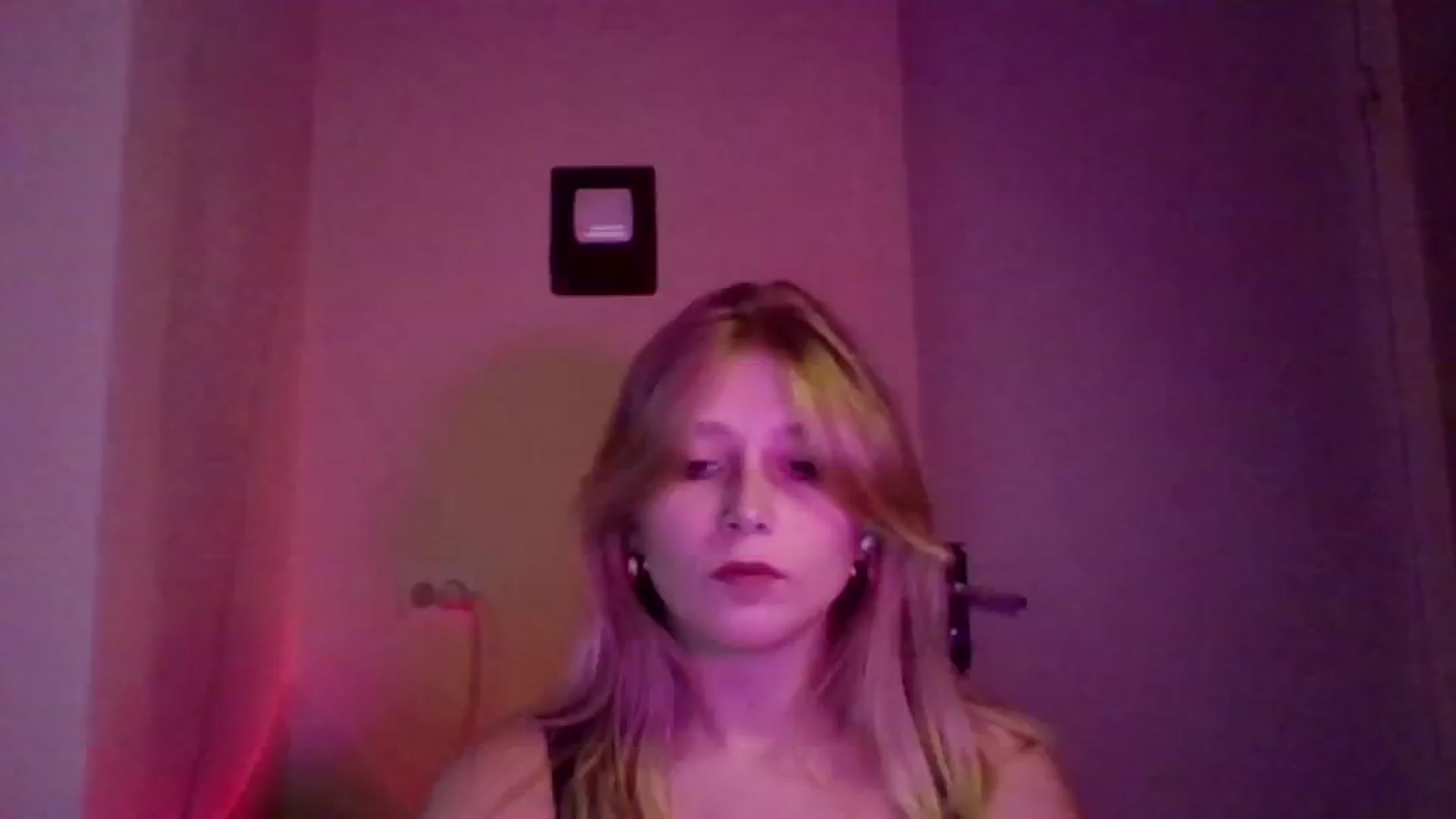 Gallery image thumbnail from EvaMrrr's myfreecams stream on, 10/10/2025, 10:57 image 10 of 20