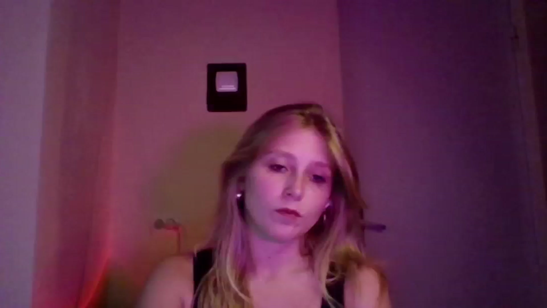 Gallery image thumbnail from EvaMrrr's myfreecams stream on, 10/10/2025, 10:57 image 3 of 20