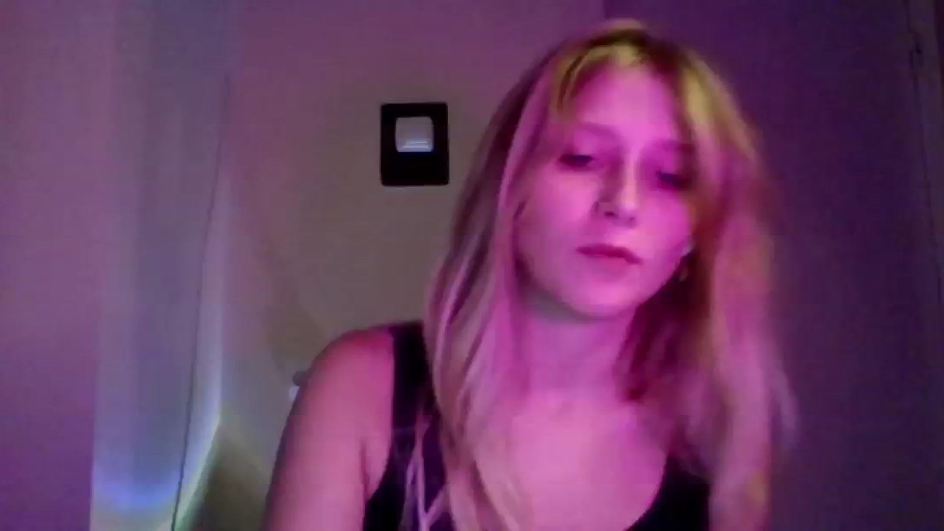 Gallery image thumbnail from EvaMrrr's myfreecams stream on, 10/10/2025, 11:52 image 5 of 20