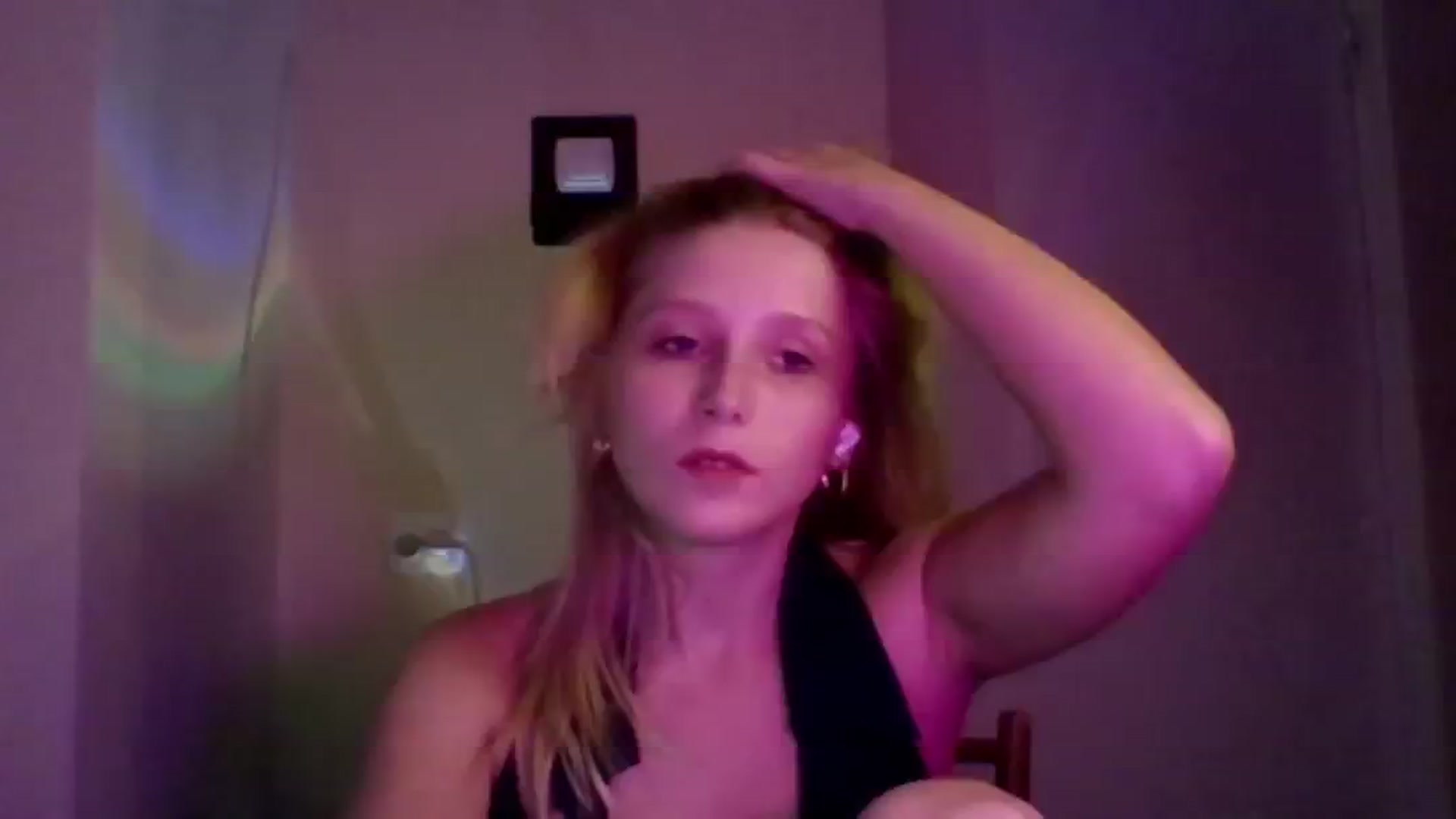 Gallery image thumbnail from EvaMrrr's myfreecams stream on, 10/10/2025, 11:52 image 20 of 20