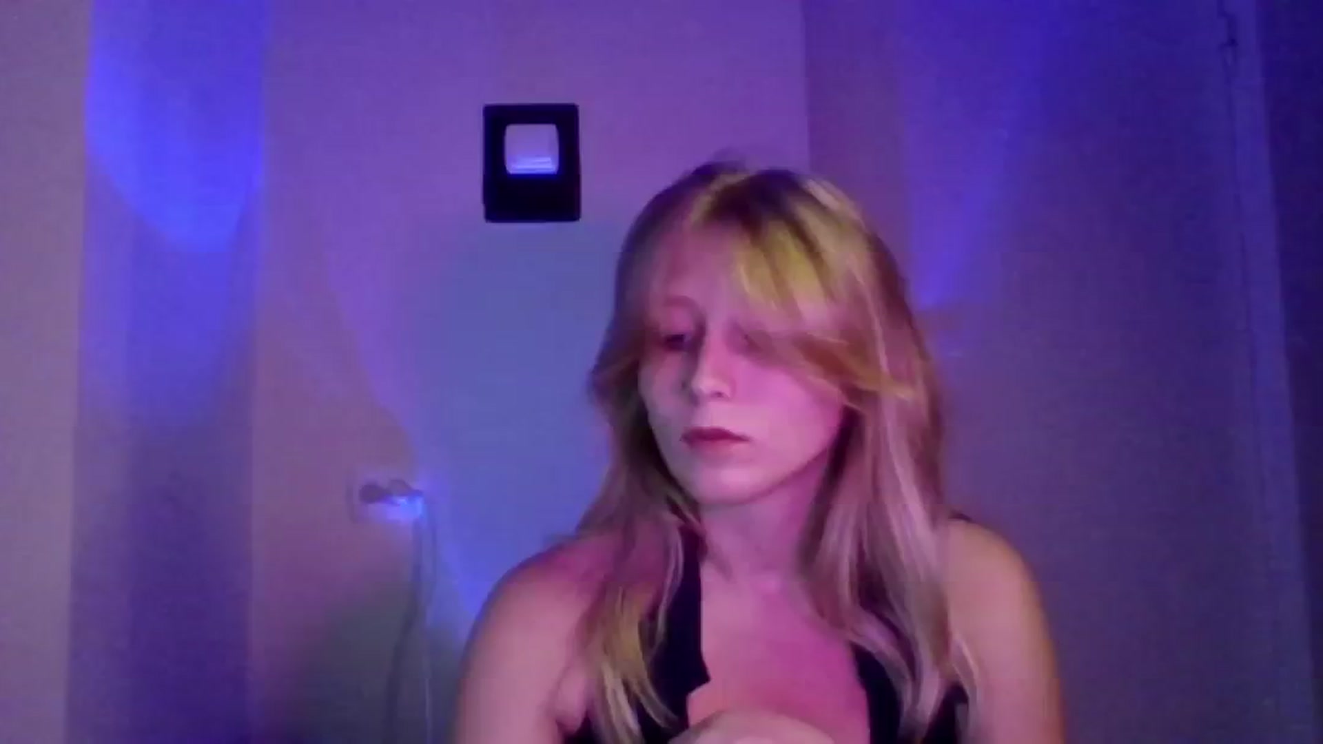 Gallery image thumbnail from EvaMrrr's myfreecams stream on, 10/10/2025, 12:11 image 5 of 20