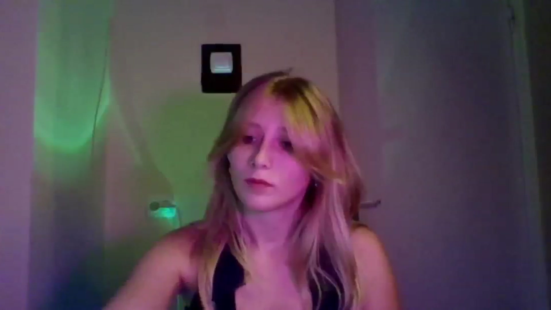 Gallery image thumbnail from EvaMrrr's myfreecams stream on, 10/10/2025, 12:11 image 11 of 20