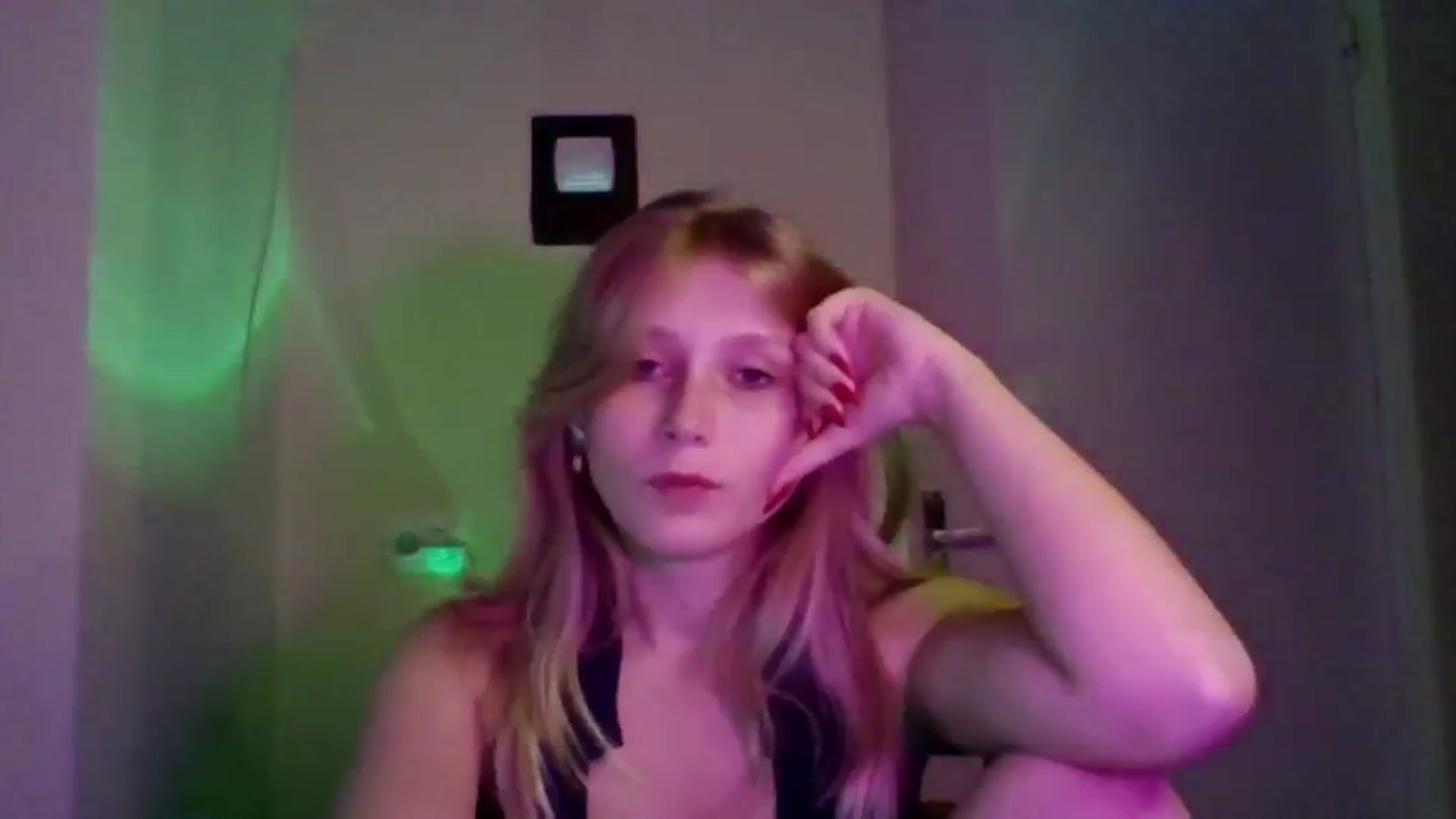 Gallery image thumbnail from EvaMrrr's myfreecams stream on, 10/10/2025, 12:11 image 14 of 20