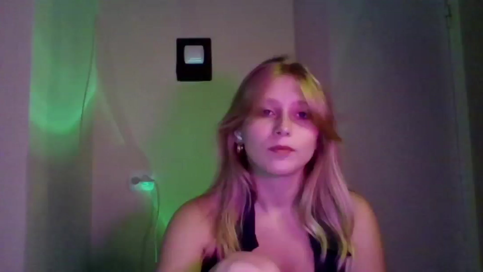 Gallery image thumbnail from EvaMrrr's myfreecams stream on, 10/10/2025, 12:11 image 4 of 20