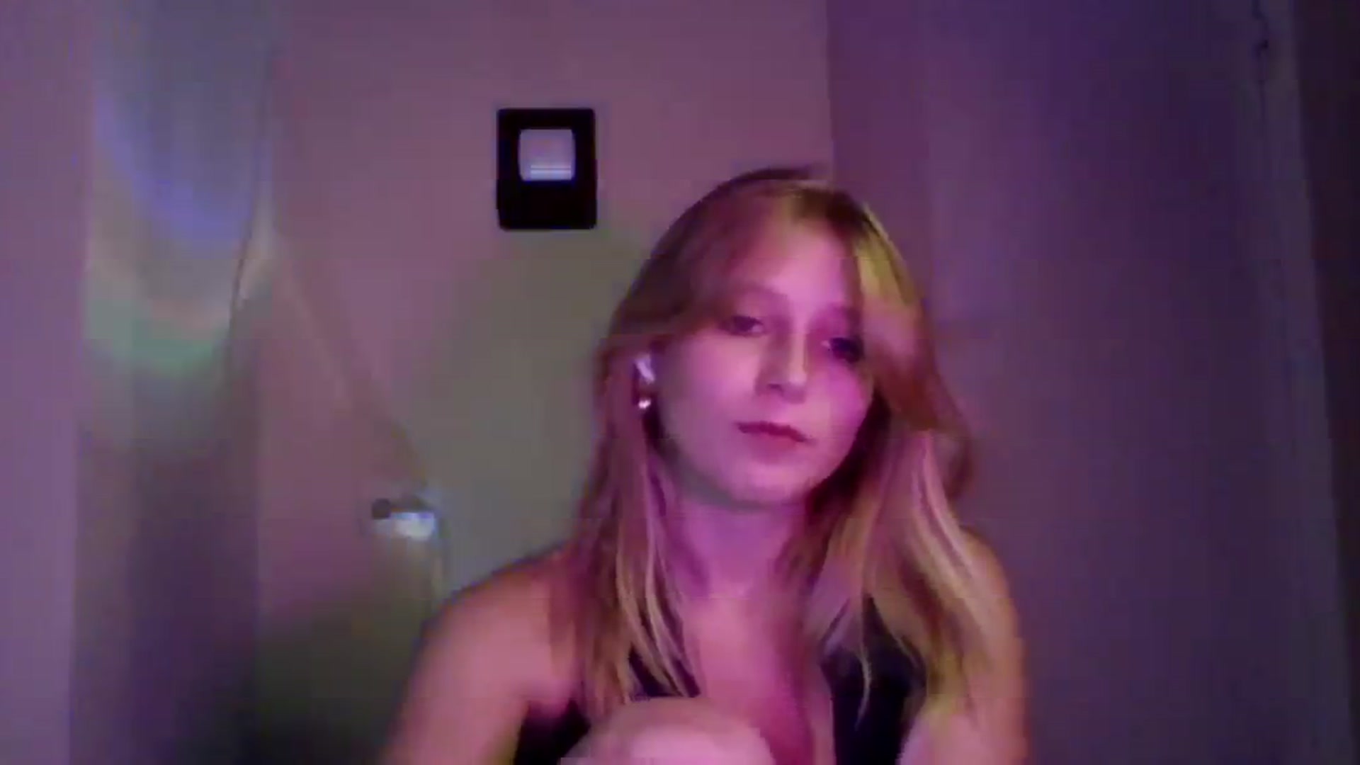 Gallery image thumbnail from EvaMrrr's myfreecams stream on, 10/10/2025, 12:11 image 12 of 20