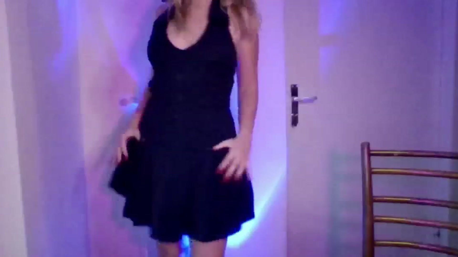 Gallery image thumbnail from EvaMrrr's myfreecams stream on, 10/10/2025, 12:11 image 20 of 20