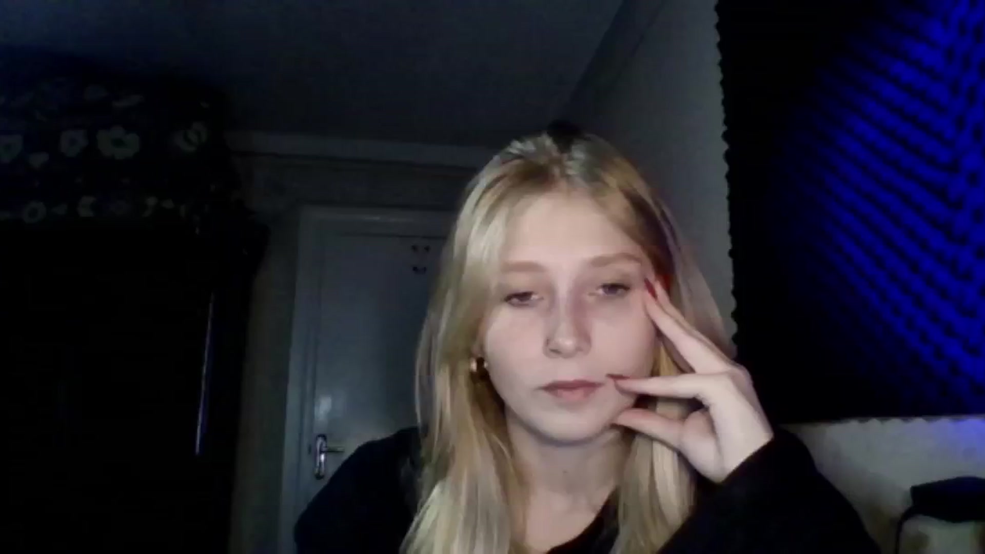 Gallery image thumbnail from EvaMrrr's myfreecams stream on, 10/11/2025, 12:20 image 2 of 20
