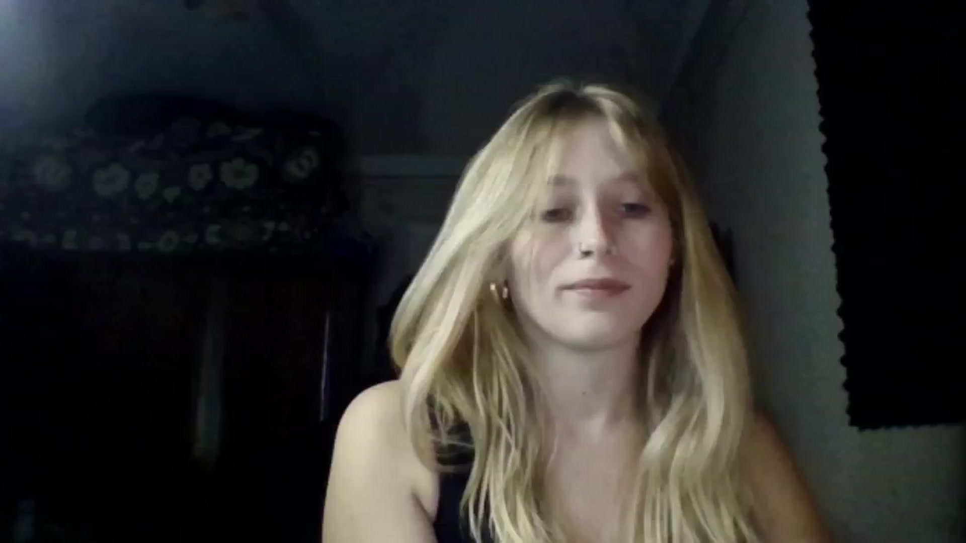 Gallery image thumbnail from EvaMrrr's myfreecams stream on, 10/12/2025, 11:38 image 17 of 20