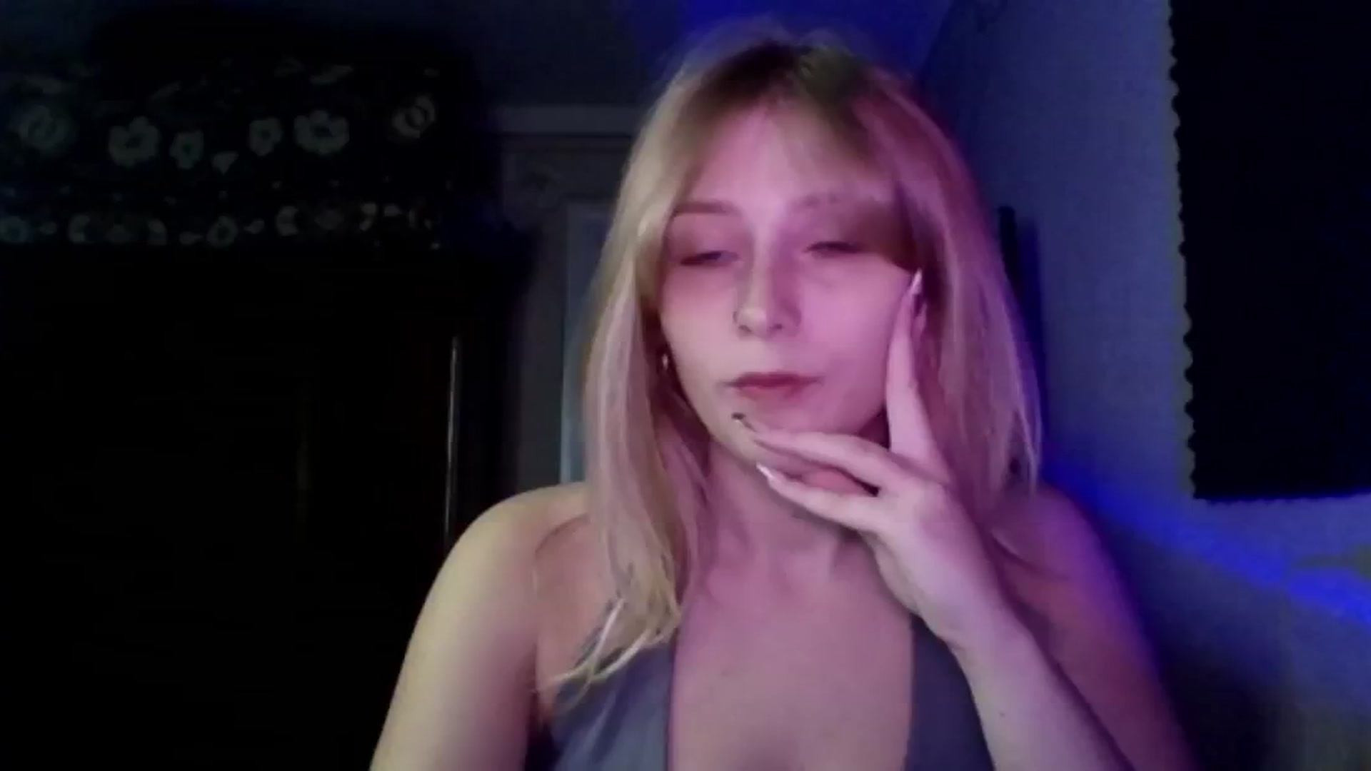 Gallery image thumbnail from EvaMrrr's myfreecams stream on, 10/23/2025, 09:45 image 19 of 20