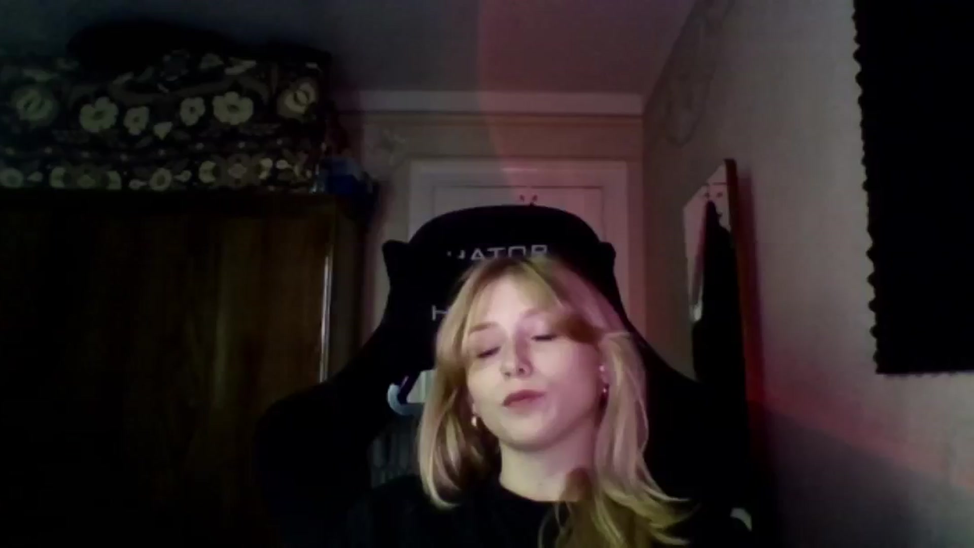 Gallery image thumbnail from EvaMrrr's myfreecams stream on, 10/23/2025, 11:41 image 12 of 20