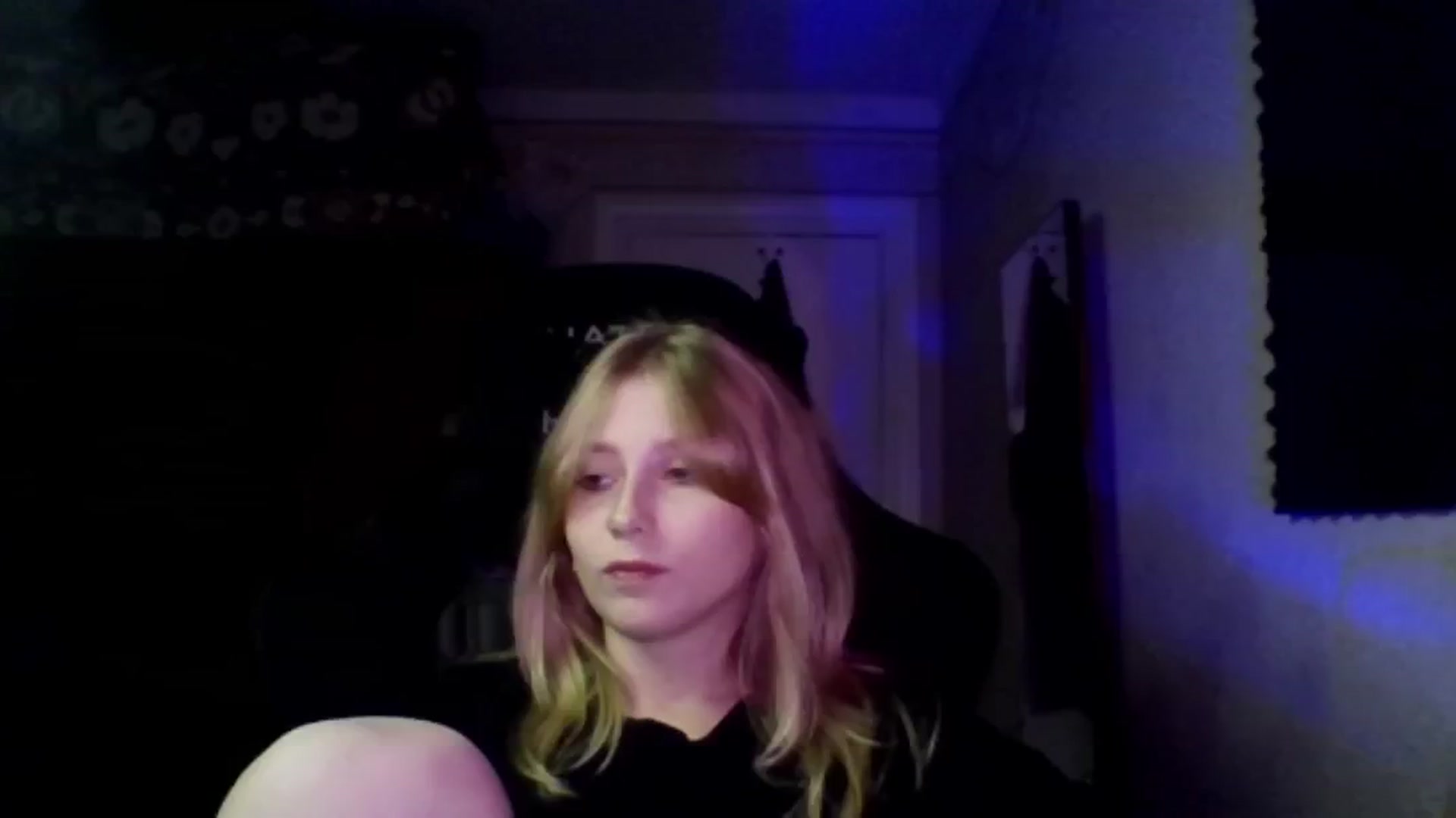 Gallery image thumbnail from EvaMrrr's myfreecams stream on, 10/24/2025, 10:37 image 16 of 20