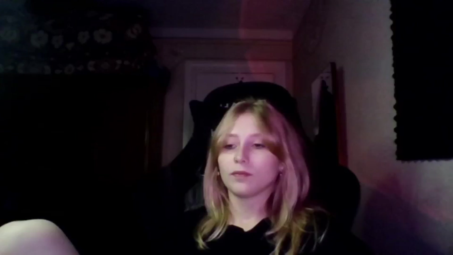 Gallery image thumbnail from EvaMrrr's myfreecams stream on, 10/24/2025, 10:37 image 14 of 20