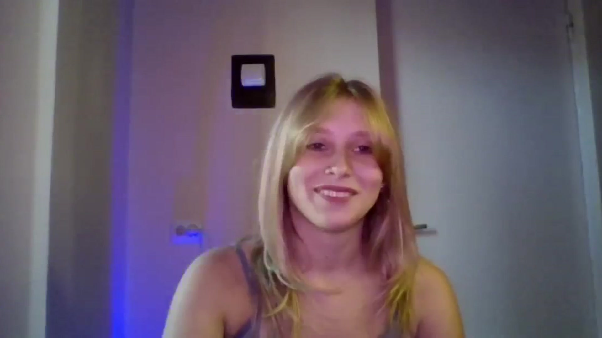 Gallery image thumbnail from EvaMrrr's myfreecams stream on, 11/10/2025, 11:23 image 15 of 20