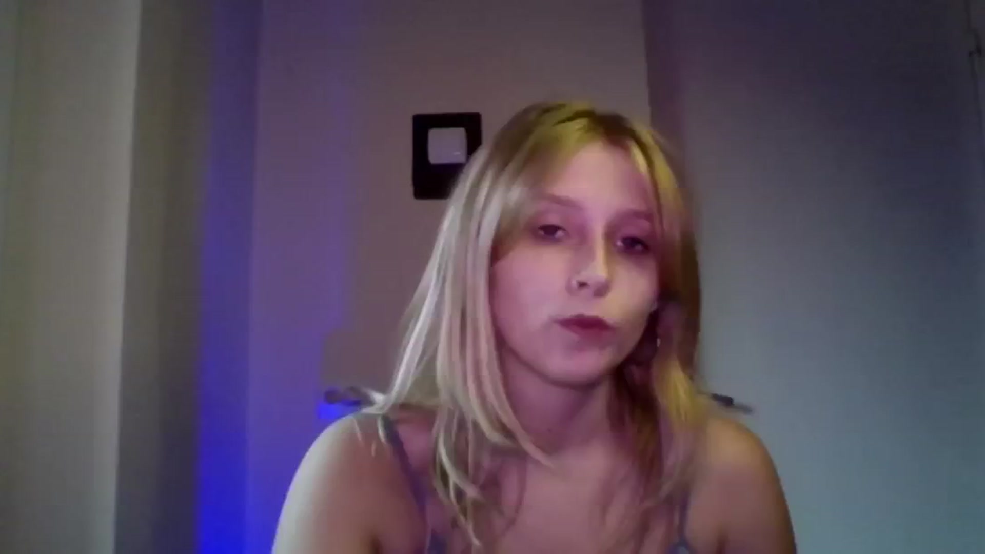 Gallery image thumbnail from EvaMrrr's myfreecams stream on, 11/12/2025, 12:14 image 8 of 20