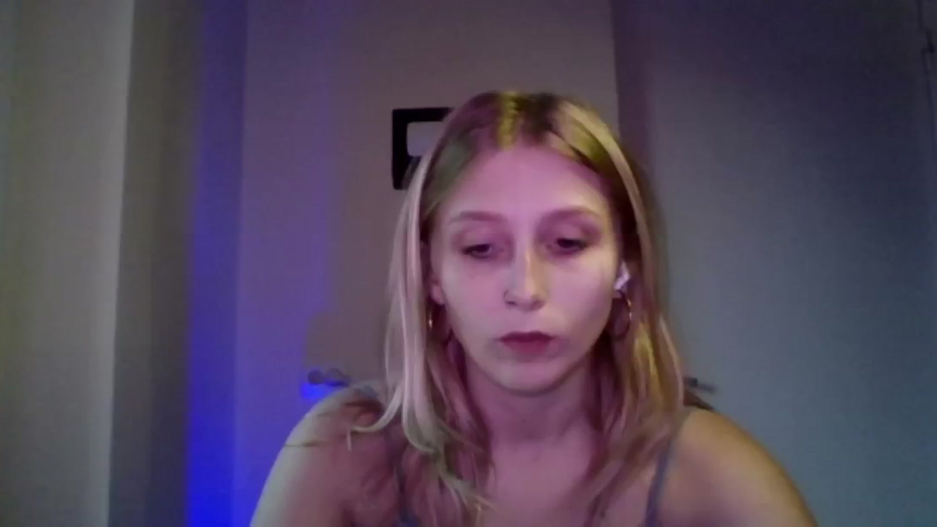 Gallery image thumbnail from EvaMrrr's myfreecams stream on, 11/12/2025, 12:14 image 13 of 20