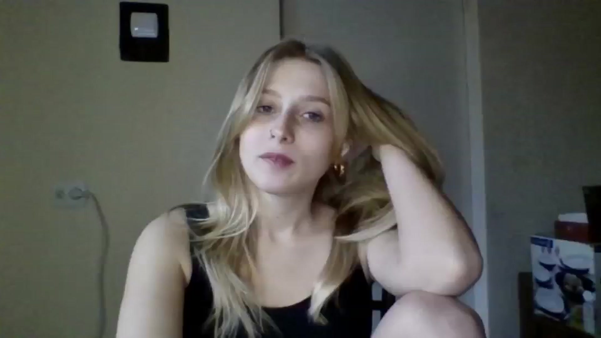 Gallery image thumbnail from EvaMrrr's myfreecams stream on, 12/09/2025, 11:55 image 15 of 20