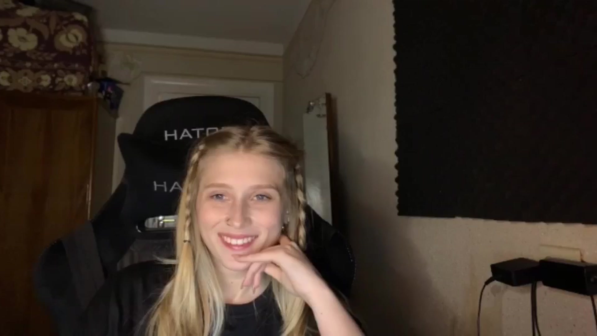 Gallery image thumbnail from EvaMrrr's myfreecams stream on, 12/13/2025, 19:20 image 10 of 20