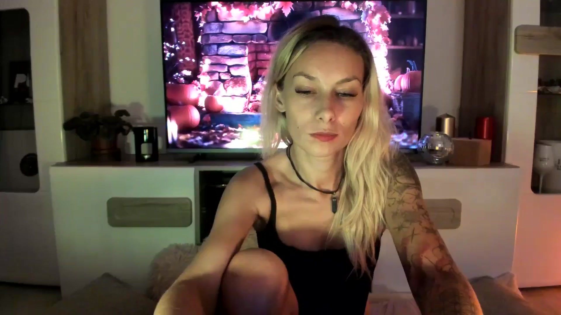 Gallery image thumbnail from EvaNesssa's myfreecams stream on, 10/14/2025, 02:35 image 17 of 20