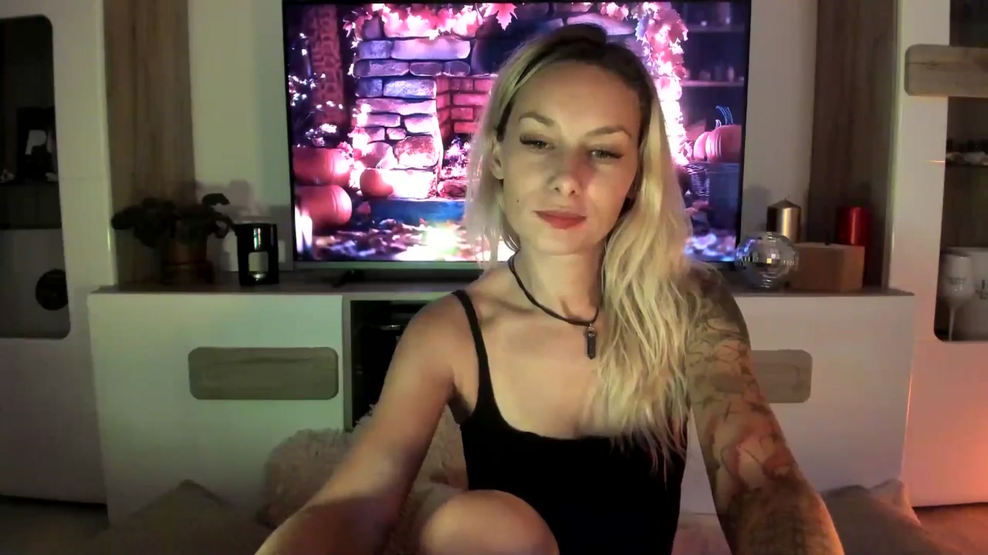 Gallery image thumbnail from EvaNesssa's myfreecams stream on, 10/14/2025, 02:35 image 5 of 20