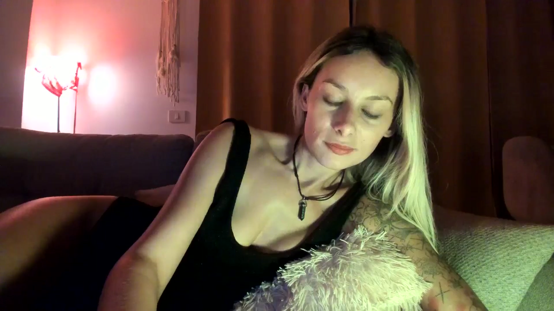 Gallery image thumbnail from EvaNesssa's myfreecams stream on, 10/20/2025, 04:21 image 5 of 20