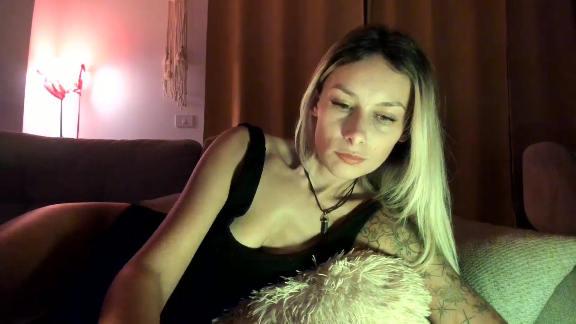 Gallery image thumbnail from EvaNesssa's myfreecams stream on, 10/20/2025, 04:21 image 3 of 20