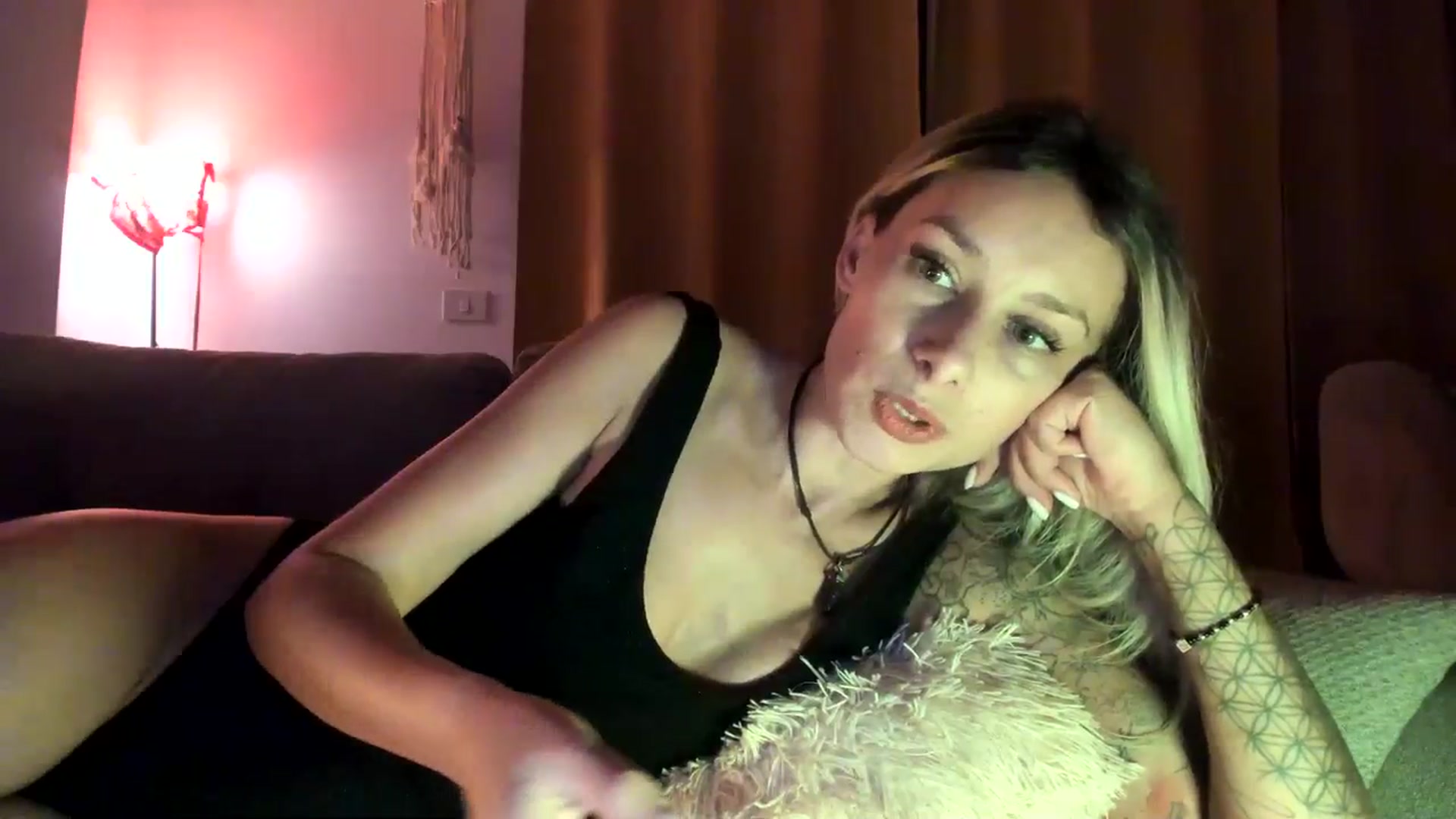 Gallery image thumbnail from EvaNesssa's myfreecams stream on, 10/20/2025, 04:21 image 6 of 20