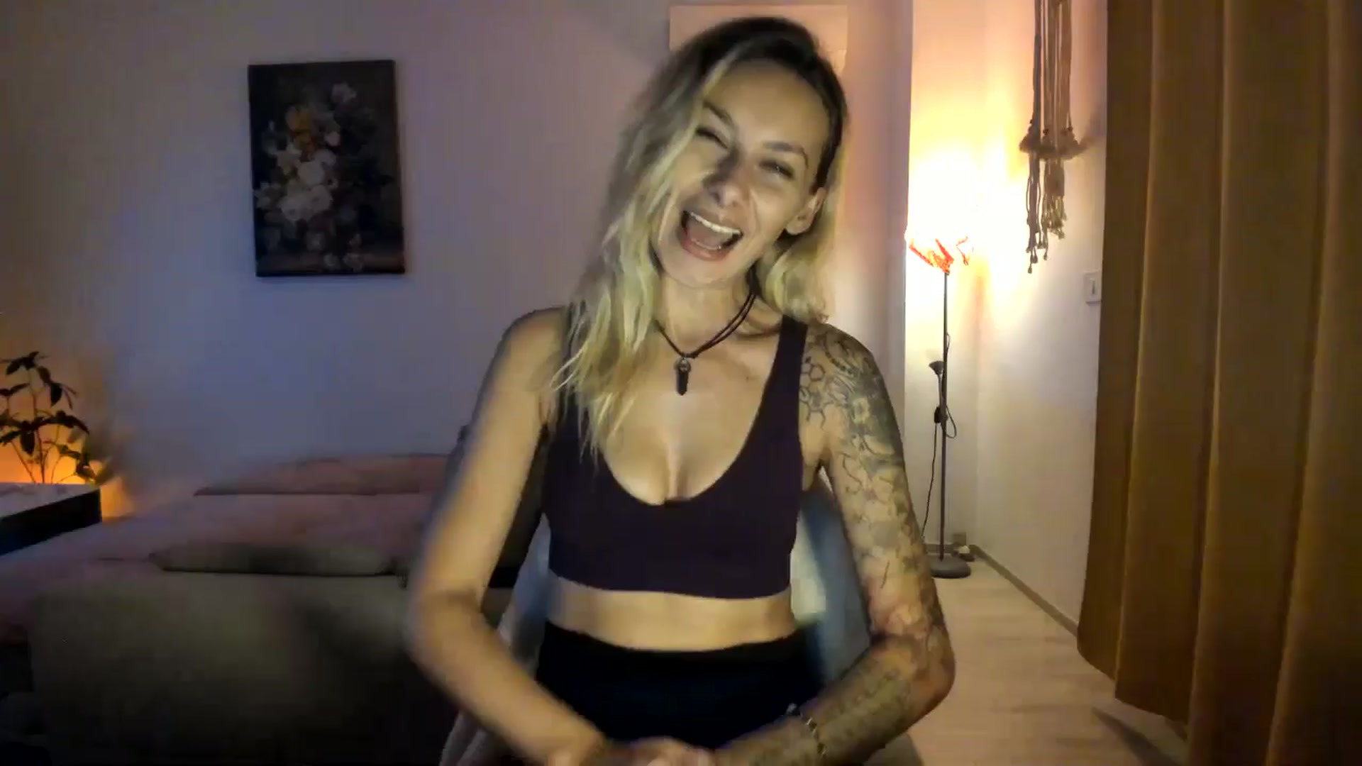 Gallery image thumbnail from EvaNesssa's myfreecams stream on, 10/27/2025, 24:52 image 7 of 20