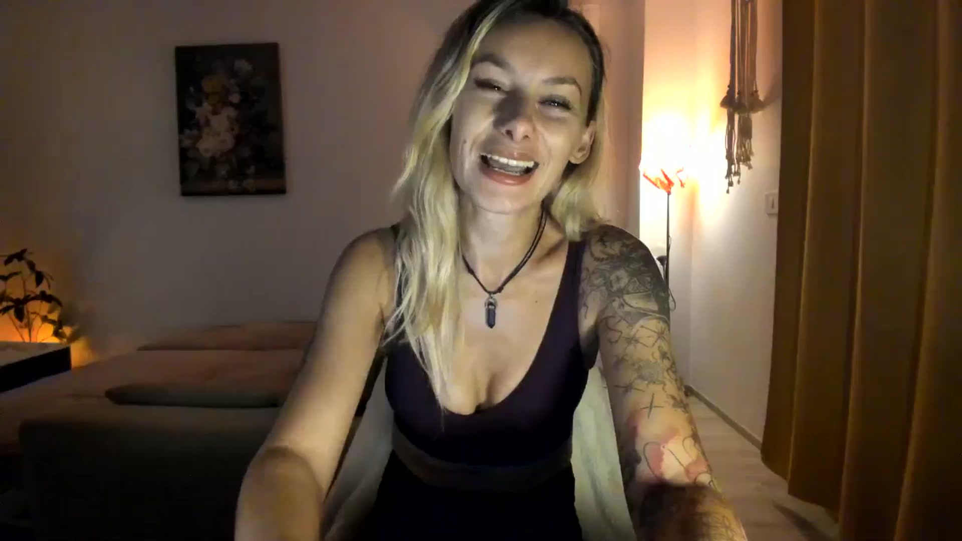 Gallery image thumbnail from EvaNesssa's myfreecams stream on, 10/27/2025, 24:52 image 19 of 20
