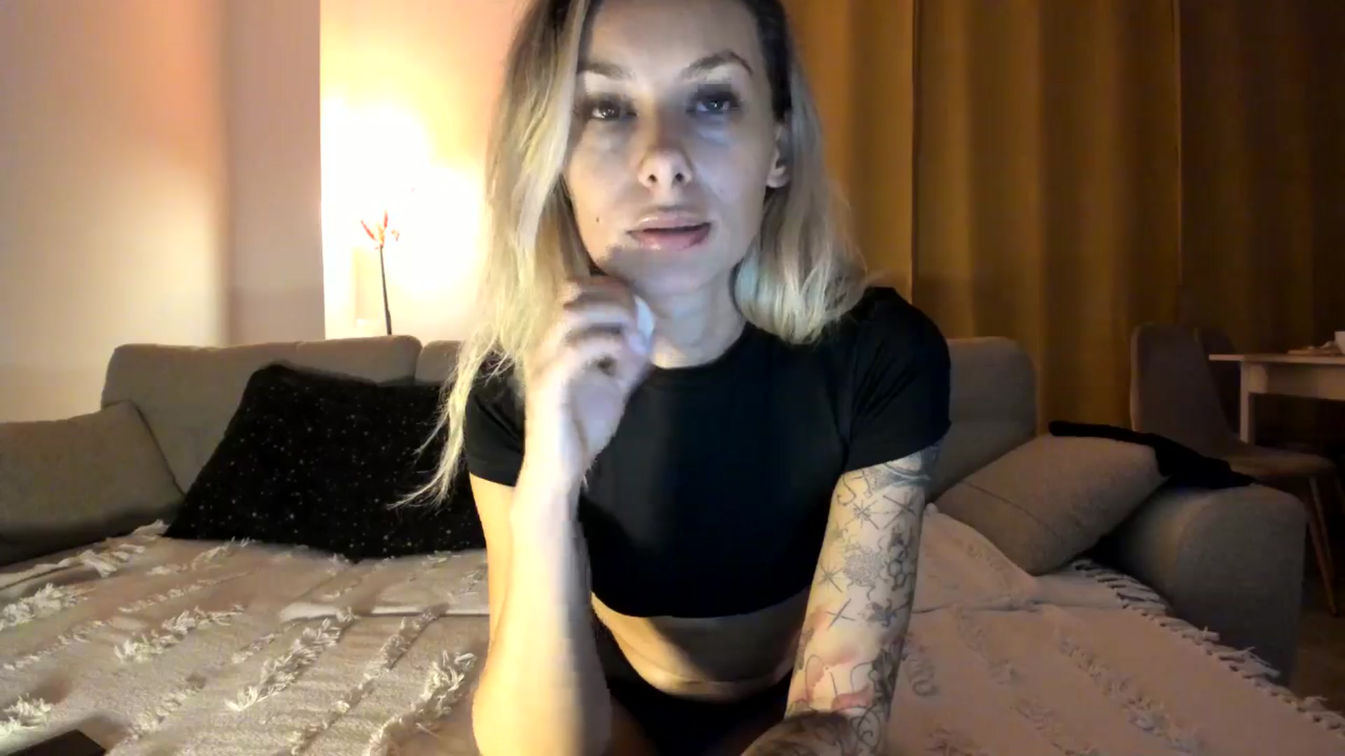 Gallery image thumbnail from EvaNesssa's myfreecams stream on, 11/08/2025, 18:09 image 14 of 20