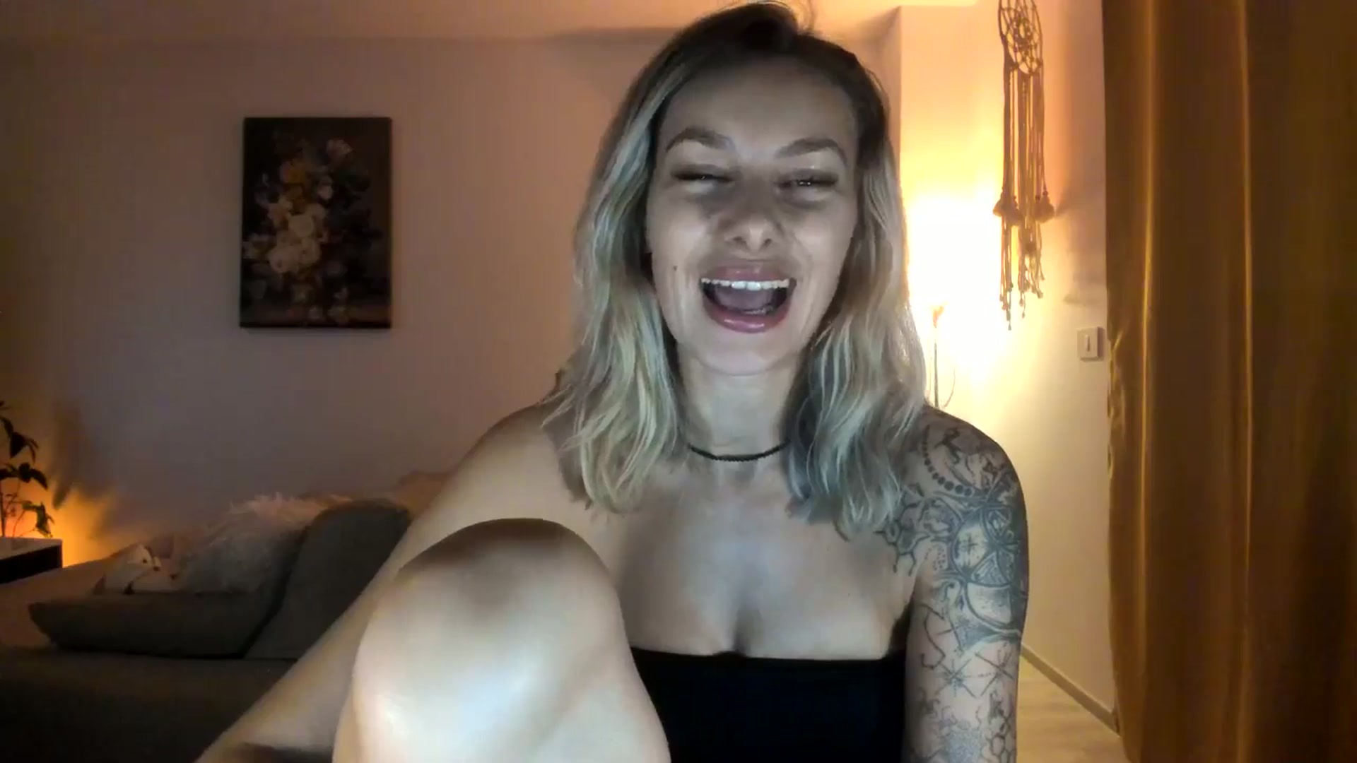 Gallery image thumbnail from EvaNesssa's myfreecams stream on, 12/11/2025, 03:10 image 19 of 20
