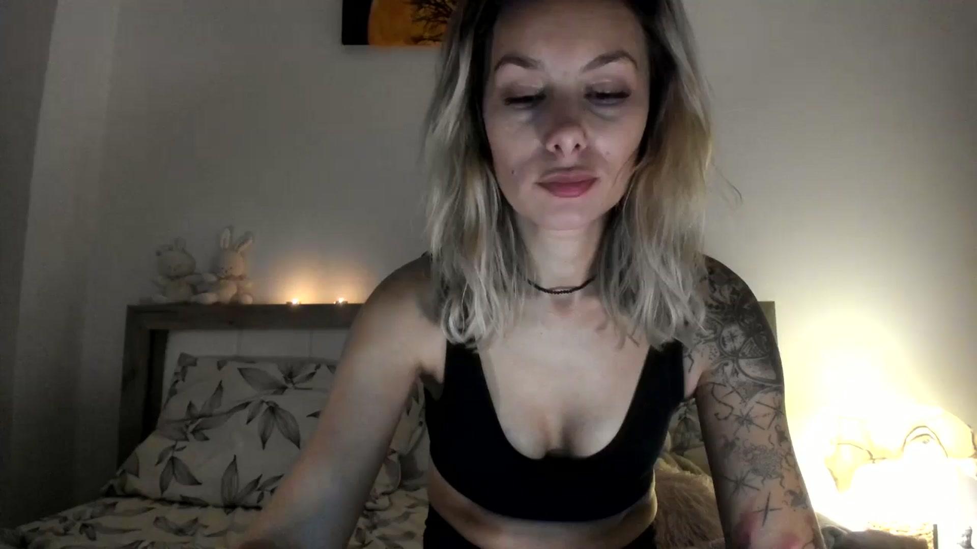Gallery image thumbnail from EvaNesssa's myfreecams stream on, 12/14/2025, 04:26 image 13 of 20