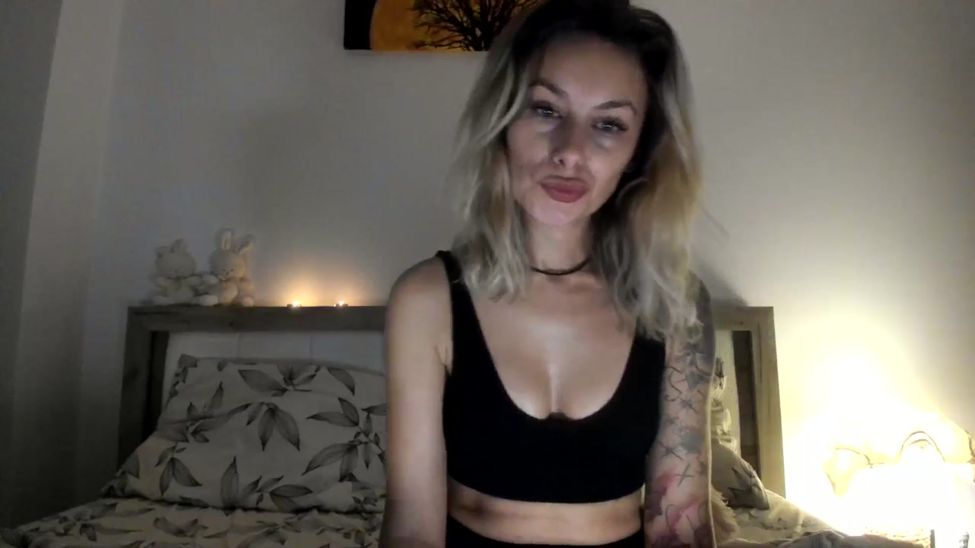 Gallery image thumbnail from EvaNesssa's myfreecams stream on, 12/14/2025, 04:26 image 15 of 20