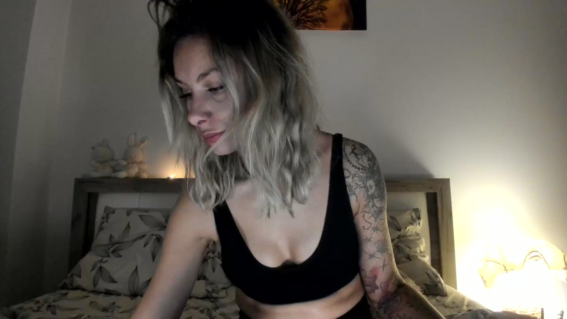 Gallery image thumbnail from EvaNesssa's myfreecams stream on, 12/14/2025, 04:26 image 12 of 20