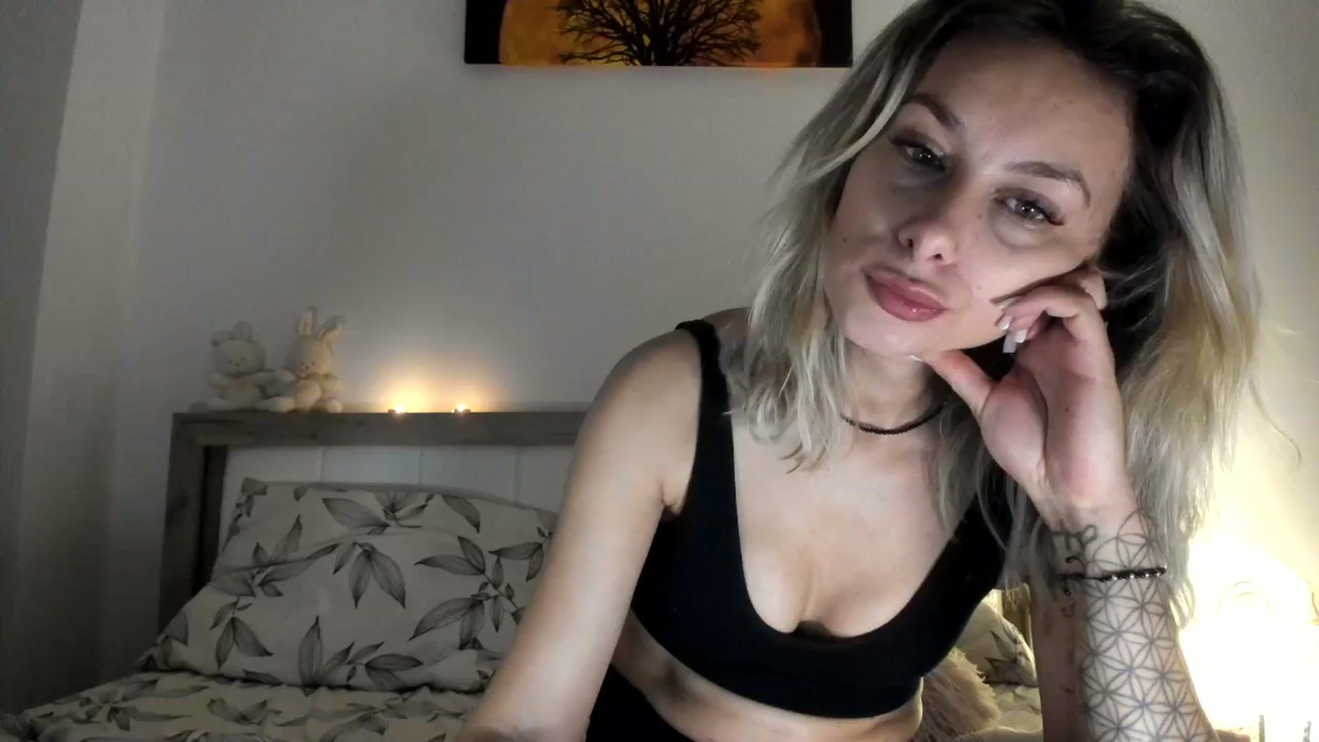 Gallery image thumbnail from EvaNesssa's myfreecams stream on, 12/14/2025, 04:26 image 14 of 20
