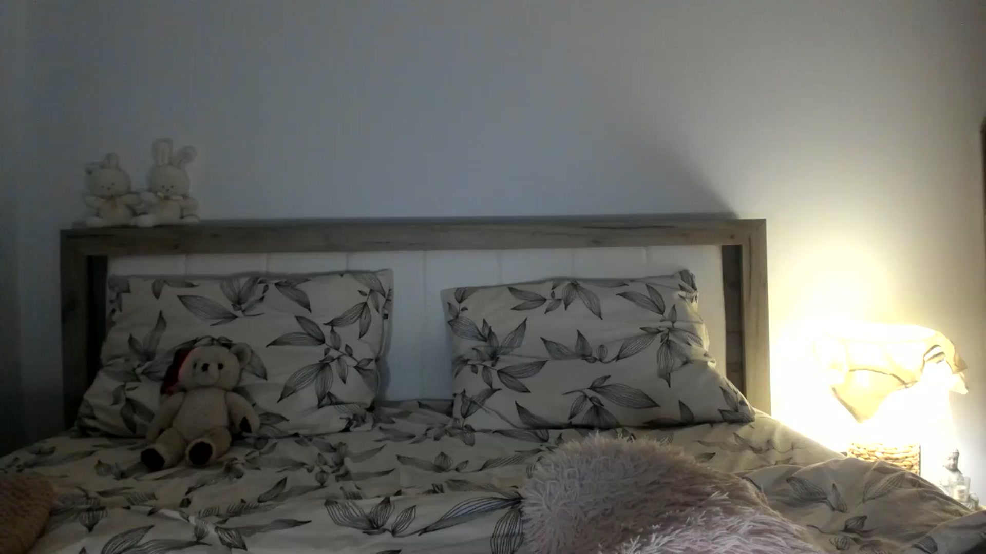 Gallery image thumbnail from EvaNesssa's myfreecams stream on, 12/15/2025, 18:47 image 12 of 20