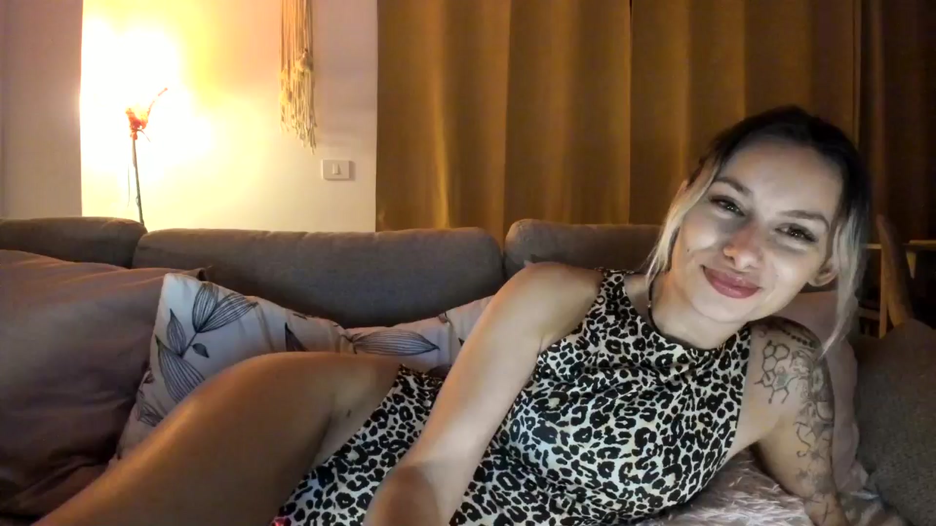 Gallery image thumbnail from EvaNesssa's myfreecams stream on, 12/17/2025, 03:18 image 9 of 20