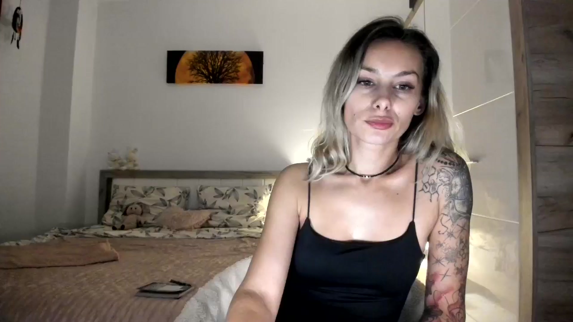 Gallery image thumbnail from EvaNesssa's myfreecams stream on, 12/18/2025, 24:59 image 3 of 20