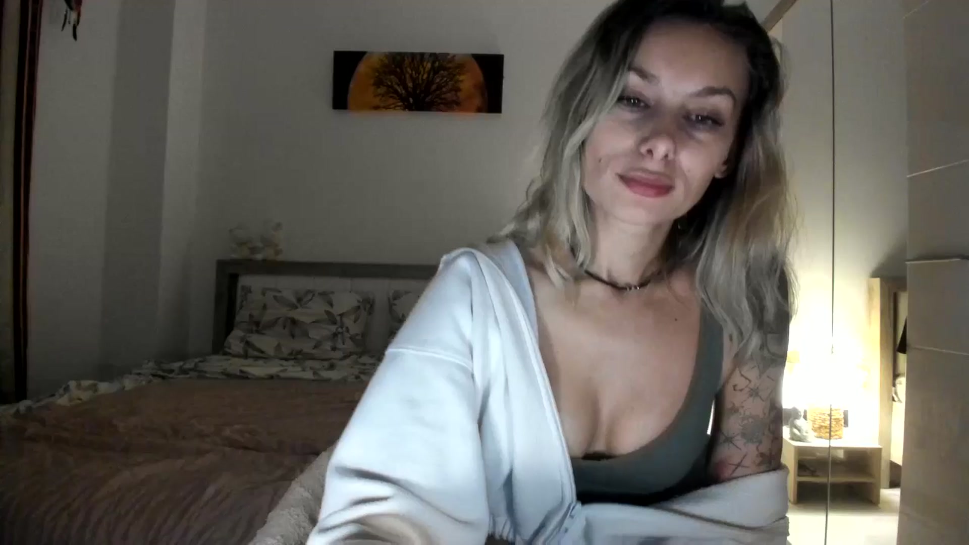 Gallery image thumbnail from EvaNesssa's myfreecams stream on, 12/18/2025, 20:03 image 10 of 20
