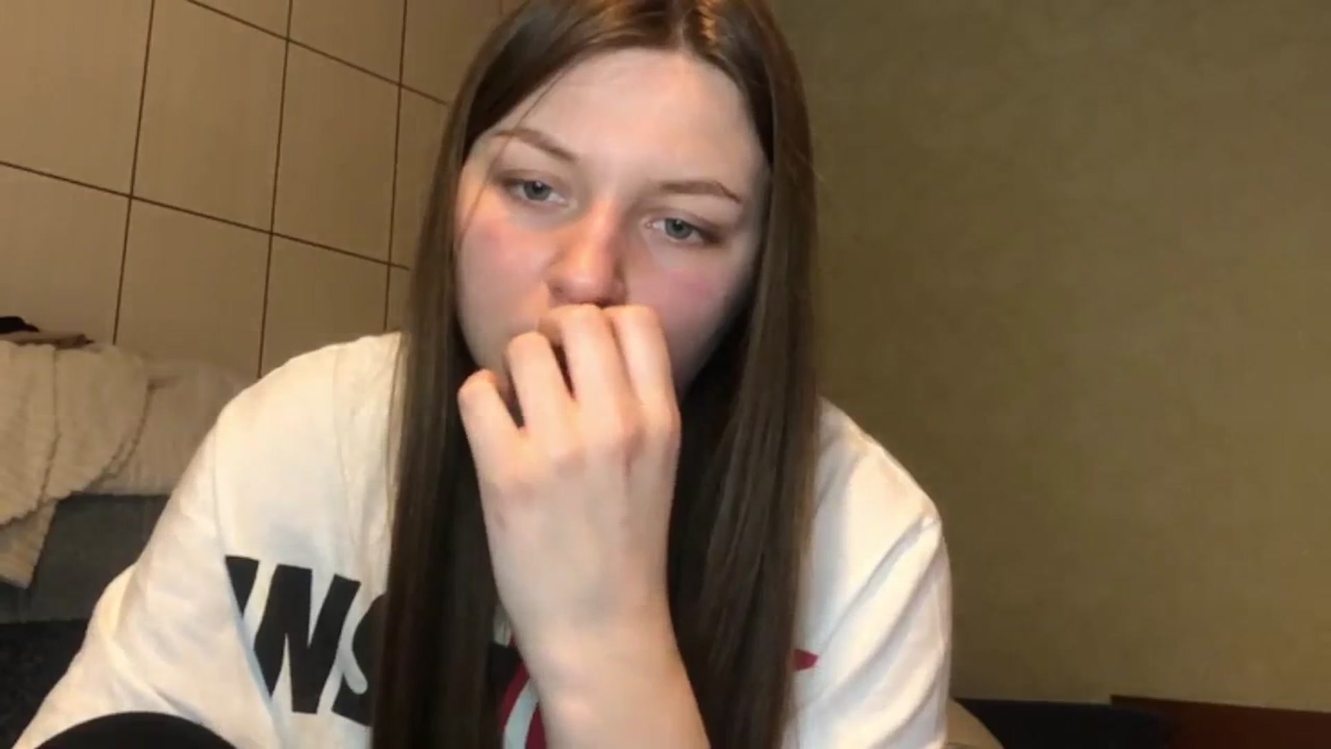 Gallery image thumbnail from EvaOlive's myfreecams stream on, 04/13/2025, 23:47 image 19 of 20
