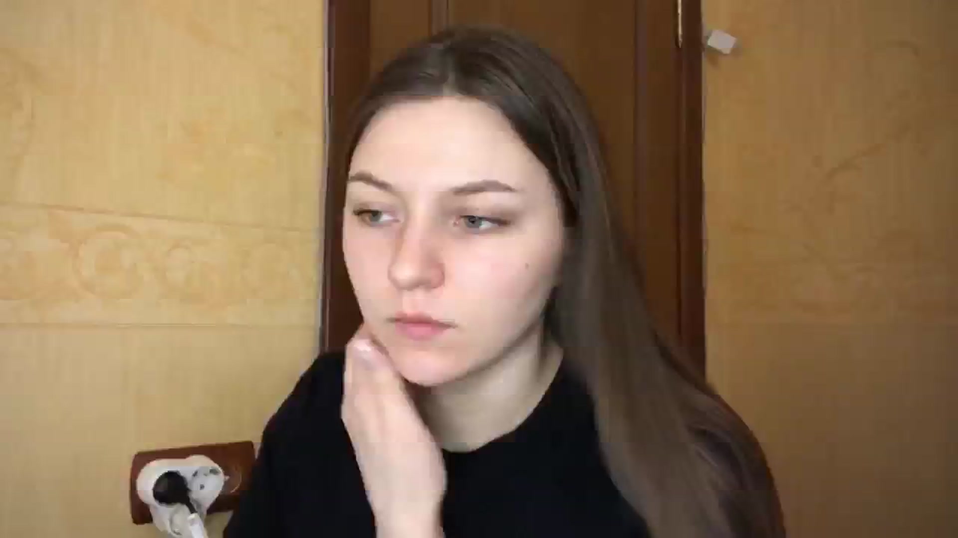 Gallery image thumbnail from EvaOlive's myfreecams stream on, 04/19/2025, 24:06 image 6 of 20