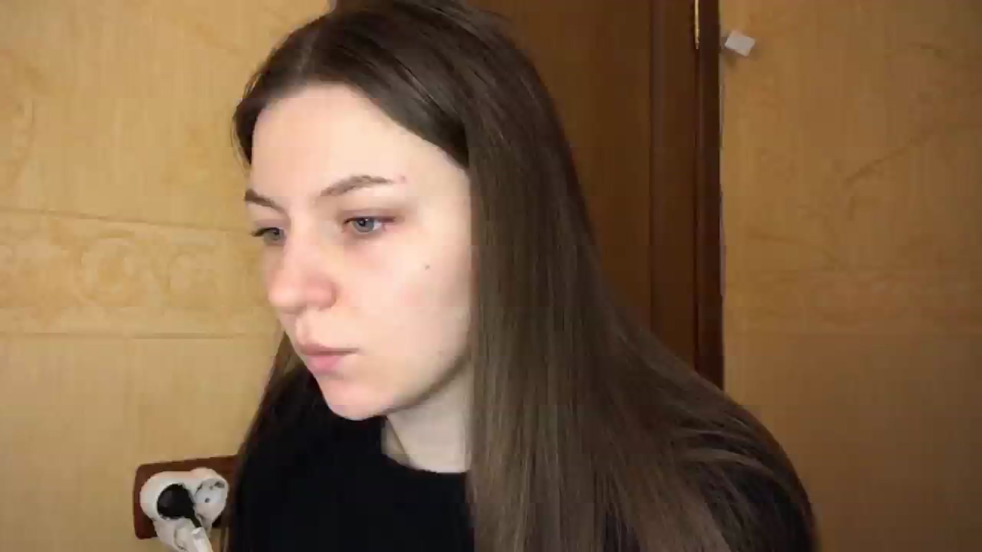 Gallery image thumbnail from EvaOlive's myfreecams stream on, 04/19/2025, 24:06 image 4 of 20