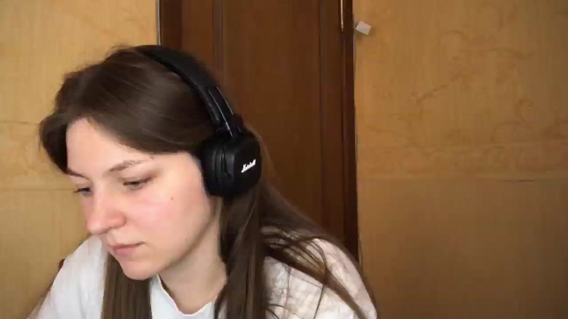 Gallery image thumbnail from EvaOlive's myfreecams stream on, 04/20/2025, 24:11 image 19 of 20