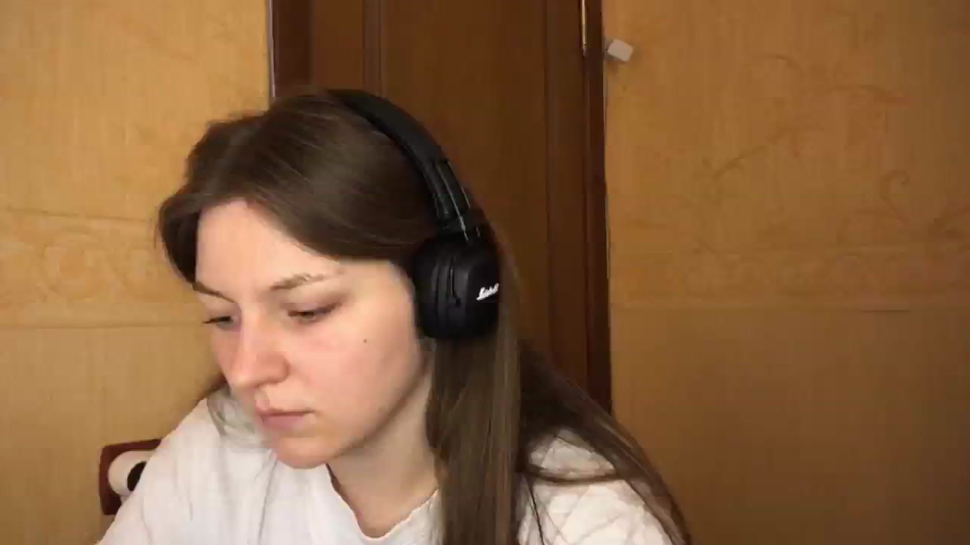 Gallery image thumbnail from EvaOlive's myfreecams stream on, 04/20/2025, 24:11 image 7 of 20