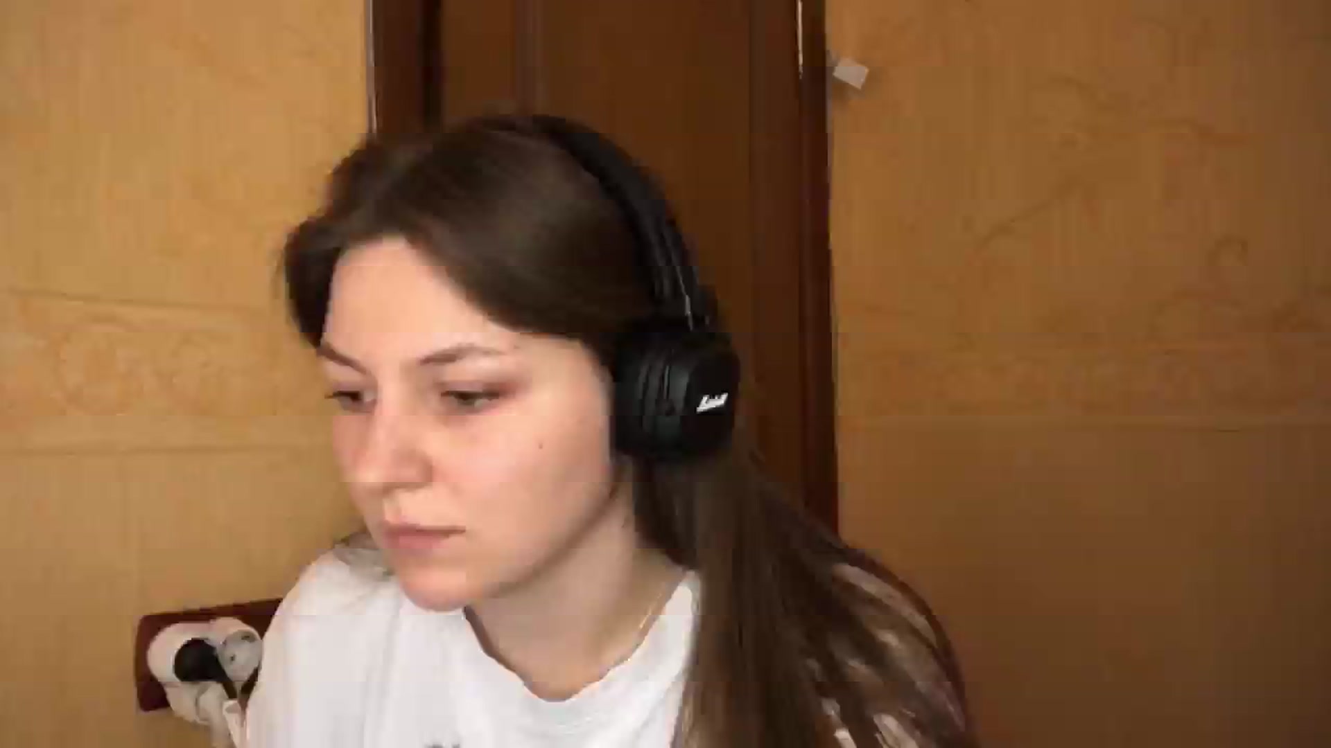 Gallery image thumbnail from EvaOlive's myfreecams stream on, 04/20/2025, 24:11 image 2 of 20