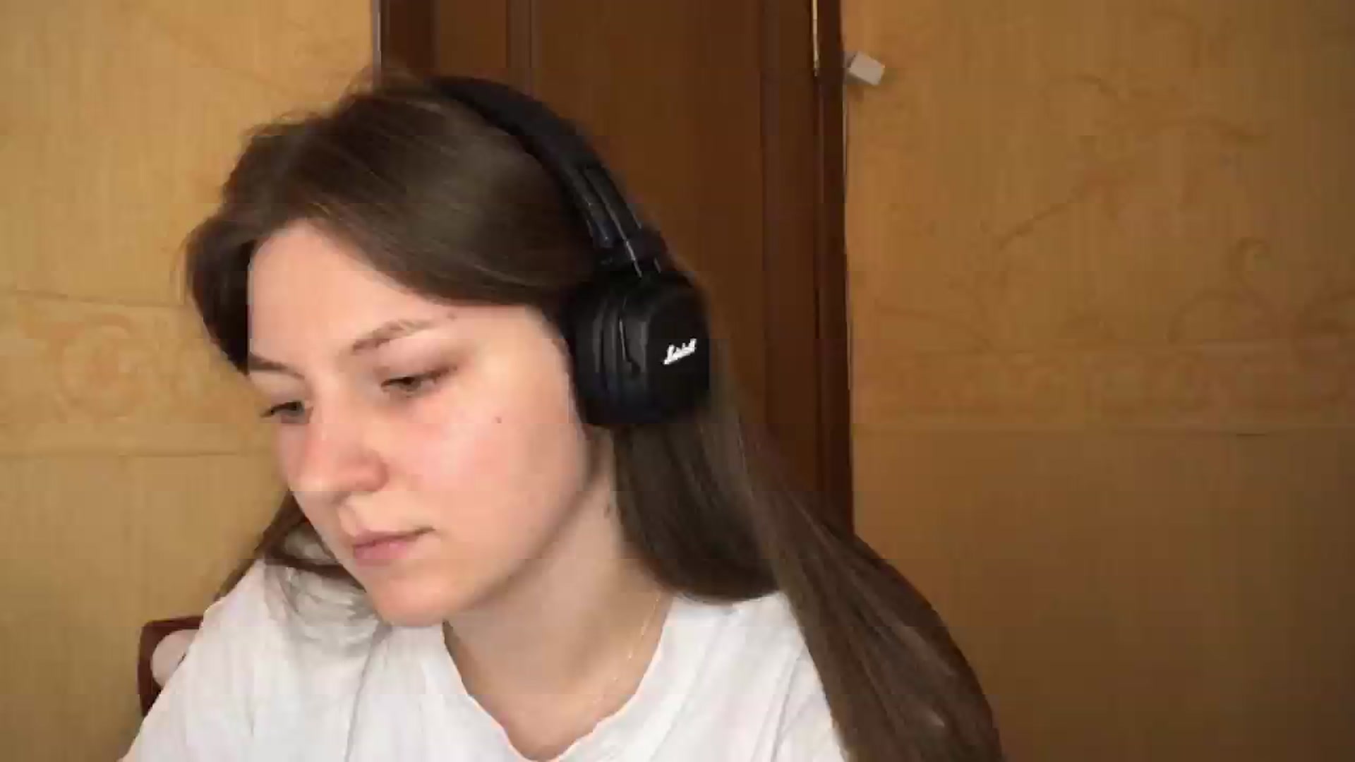 Gallery image thumbnail from EvaOlive's myfreecams stream on, 04/20/2025, 24:11 image 10 of 20