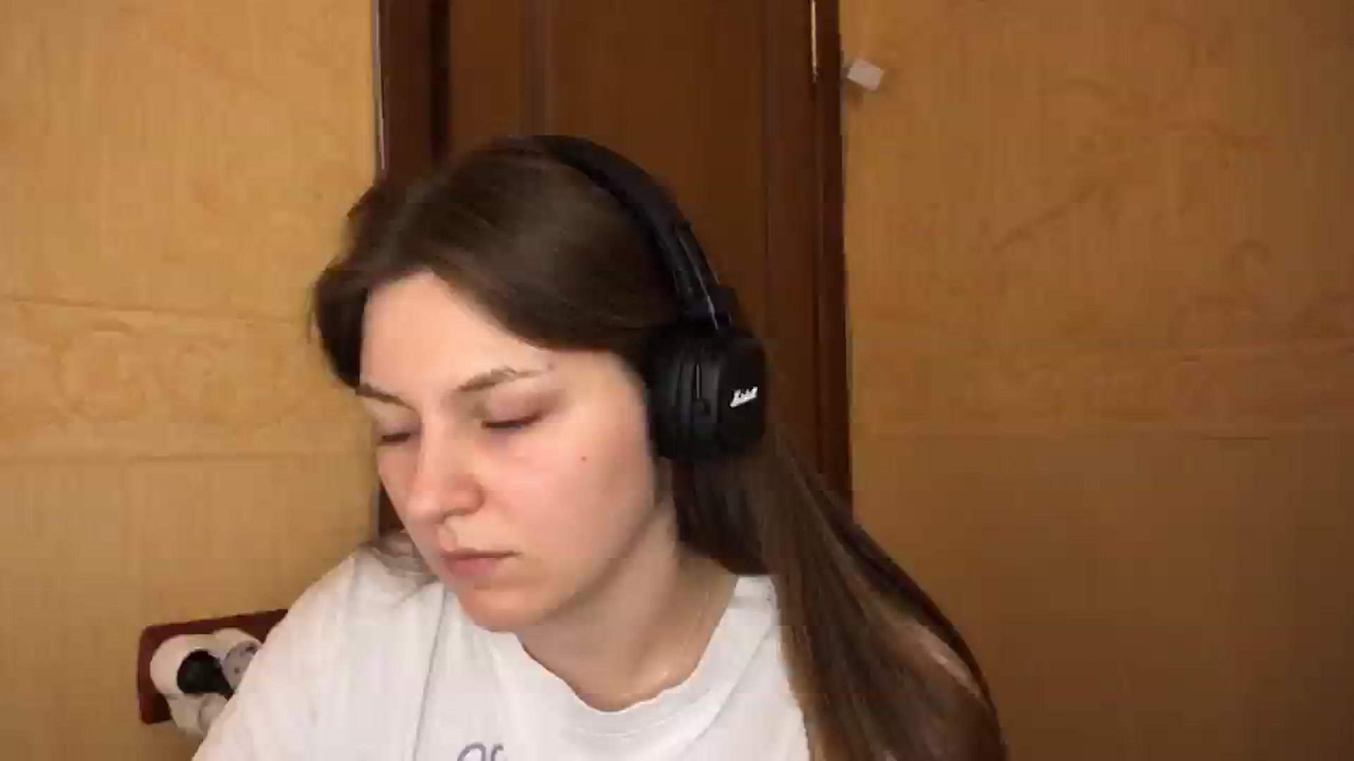 Gallery image thumbnail from EvaOlive's myfreecams stream on, 04/20/2025, 24:11 image 1 of 20