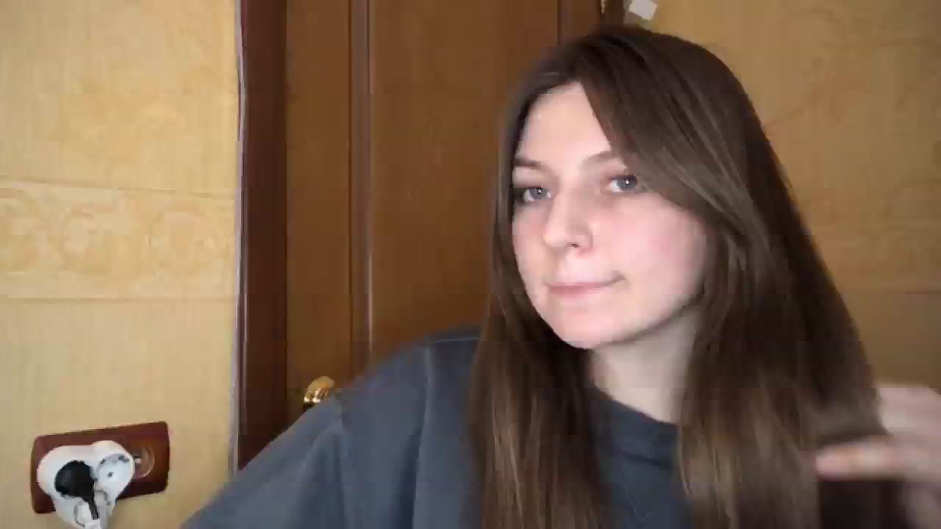 Gallery image thumbnail from EvaOlive's myfreecams stream on, 04/25/2025, 23:40 image 13 of 20