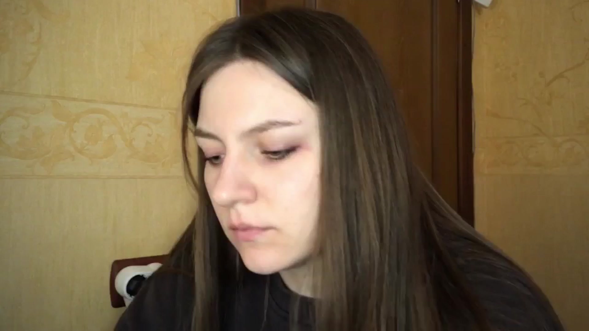 Gallery image thumbnail from EvaOlive's myfreecams stream on, 04/29/2025, 24:01 image 15 of 20