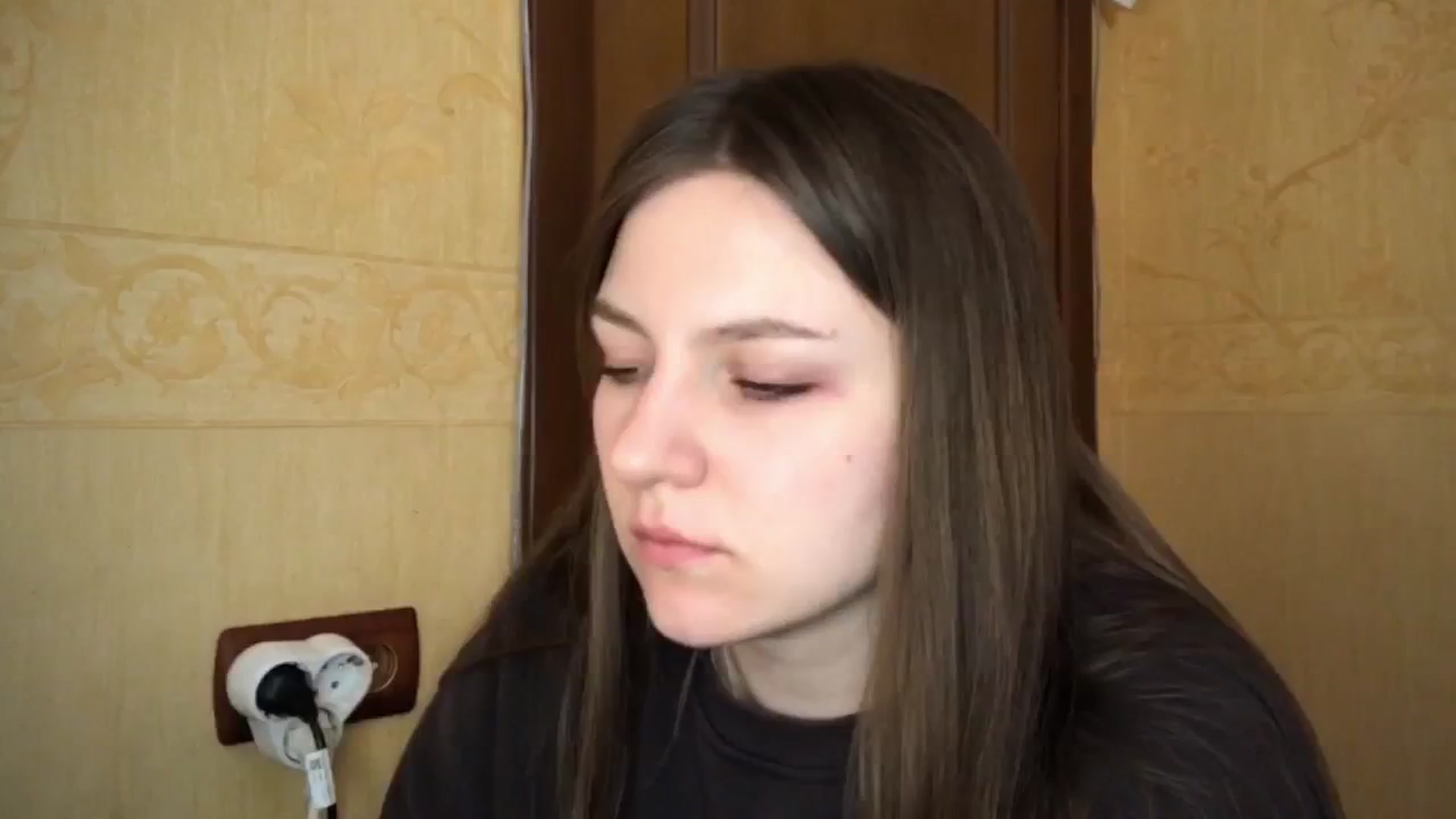 Gallery image thumbnail from EvaOlive's myfreecams stream on, 04/29/2025, 24:01 image 19 of 20