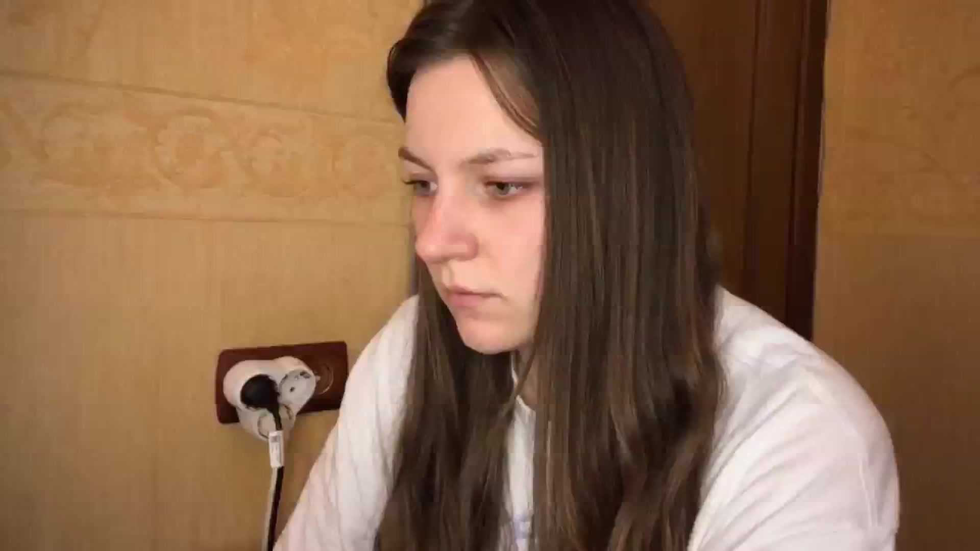 Gallery image thumbnail from EvaOlive's myfreecams stream on, 05/05/2025, 21:39 image 17 of 20